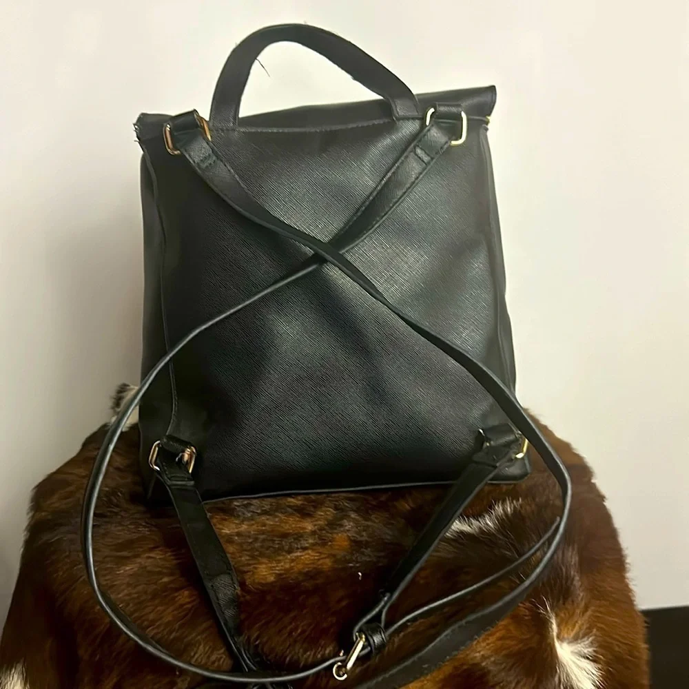 Steve Madden Black & Gold Backpack With Attachable Wallet Mirror